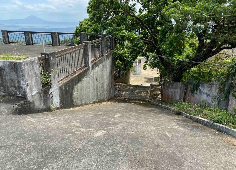 As-is–Niugan Provincial Road, Mamimilit, Niyugan, Laurel, Batangas image 3