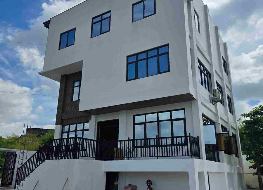 Eastridge Avenue, Village East 3, San Roque, Mata, Binangonan, Rizal