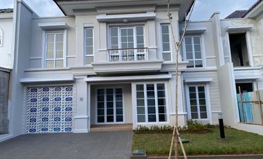 Dijual Atau Disewakan Rumah Rapi Kamar 5 di Cluster Granada Alicante Gading Serpong