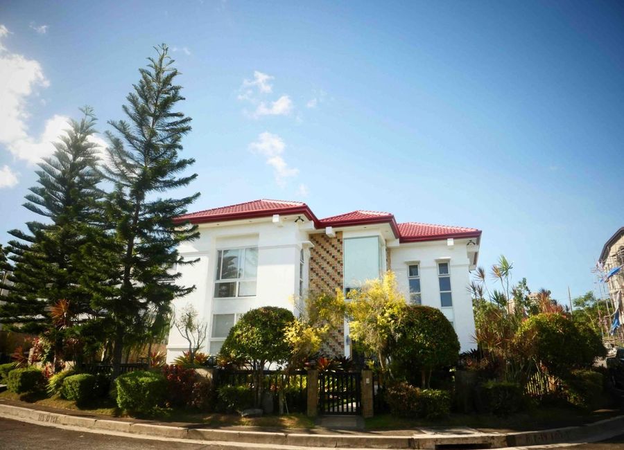 Splendido Taal Residential Golf & Country Club, Laurel, Batangas image 3