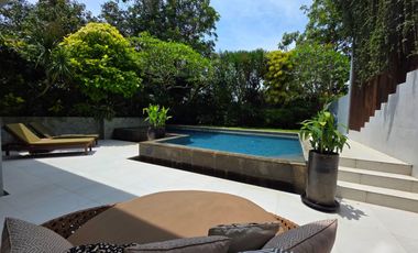 Dijual Multi-Level Modern Tropical Luxury Villa