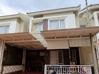 Rumah 4 Kamar Gading Serpong Semi Furnished di Malibu Village