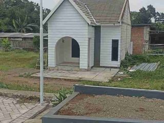 Rumah berkonsep villa dekat pintu toll lawang malang free biaya2 hanya utj 1 juta