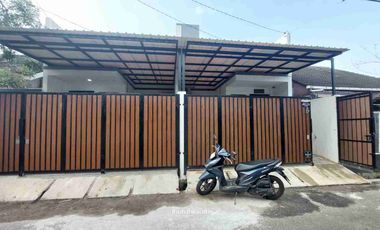 Di jual rumah baru minimalis permanen di dalam perumahan atapnya full dak cor Lokasi jln impres Ciledug Tangerang kota