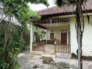Villa dekat pantai di Montong Lombok Barat