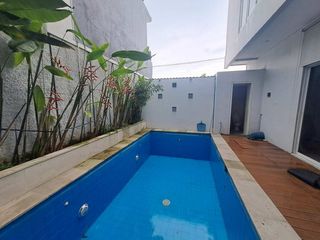 Contemporary Comfort and Prime Location