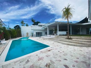 Luxury Freehold Villa in Bukit – European Beach-Style Home