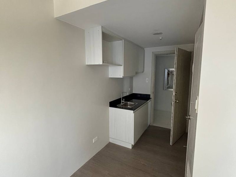 Katipunan Avenue, Loyola Heights, Quezon City, Metro Manila, National Capital Region, PHL - Photo 2