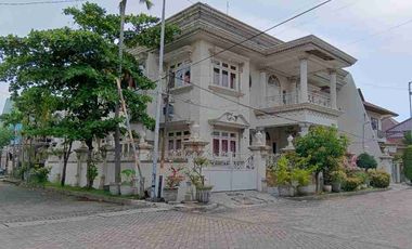 Rumah mewah Pondok Mutiara - Selangkah menuju pintu toll