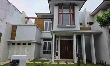 DIJUAL RUMAH RAPI LUAS 220 M2 DI CLUSTER LIVINGSTON KOTA WISATA CIBUBUR