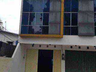 Disewakan 2 ruko available sangat strategis cocok untuk bisnis dan ruang kantor di Siliwangi bogor dekat dengan stasiun Bogor