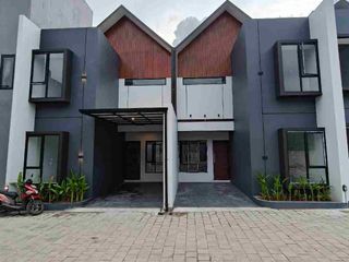 RUMAH SIAP HUNI DALAM CLUSTER DI JAGAKARSA