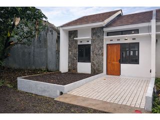 DISEWA RUMAH BARU RENOV BULAN FURNISH HALAMAN BELAKANG LUAS CILEBUT BOGOR