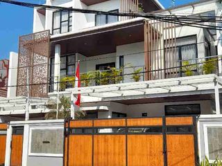Dijual Rumah Murah 3 Lantai Tropical Modern di Pamulang Estate Dekat UNPAM dan TOL Pamulang Ciputat Cinere Surat SHM