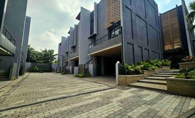 DI JUAL RUMAH PERMATA HIJAU