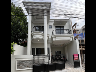 Harga Nego! Rumah Baru 2 Lantai Dekat Stasiun & Alun-Alun Grand Depok City