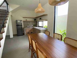 Di Jual Vila Baru Modern Tropical 2 lantai dekat pantai Melasti Jimbaran