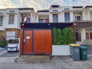 Rumah 2 lantai 2 Kamar Tidur di komplex Perumahan yang tenang di Pusat Kota Denpasar jl Teuku Umar Barat
