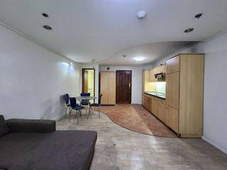 Studio Unit in WackWack Twin Tower For Lease!!!