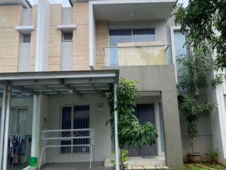 Dijual Rumah 2 Lantai sudah renov full Golf Island PIK
