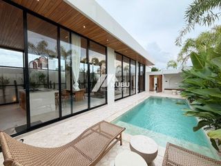 KBP1596 Charming and Bright Villa 1-storey Building in Badung Area For Leasehold Rental.