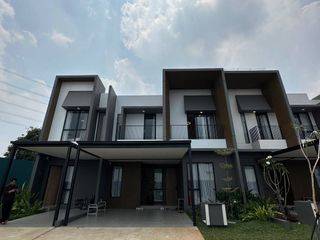 HUNIAN CANTIK SELANGKAH KE PINTU TOL!