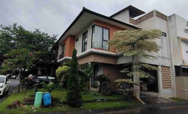 Rumah 2 lantai dalam Cluster
