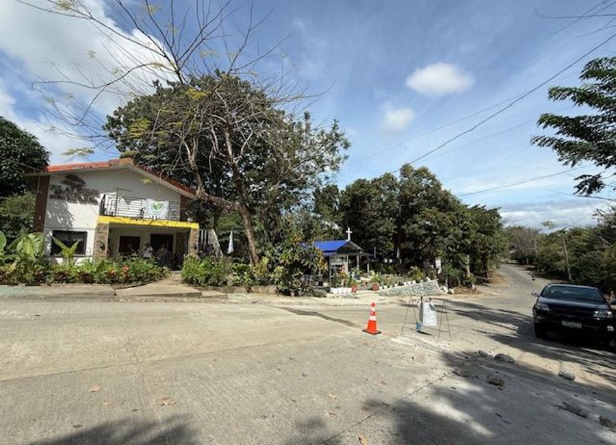 Eastridge Avenue, Village East 3, San Roque, Angono, Rizal image 3