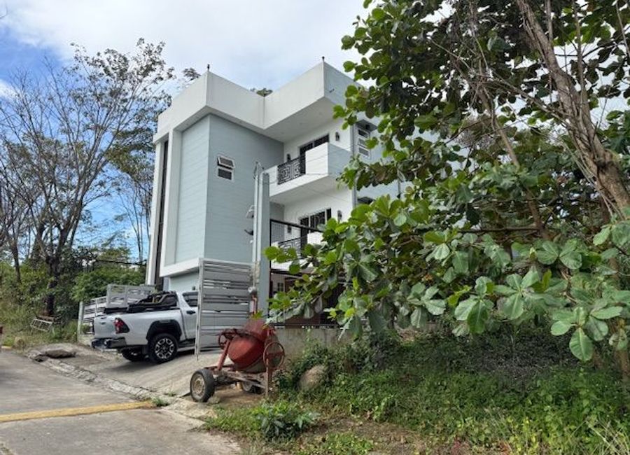 Eastridge Avenue, Village East 3, San Roque, Angono, Rizal image 2