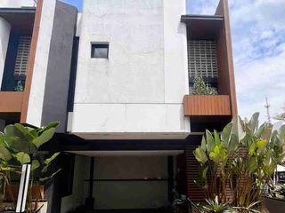 Rumah Estetik dekat Taman Tekno BSD