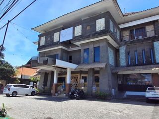 Disewakan Gedung Cantik Siap Pakai 3 lantai di Sanur Bali Lokasi by pass Ngurah Rai Sanur