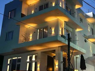 For Sale - 8 Bedroom House & Lot with elevator