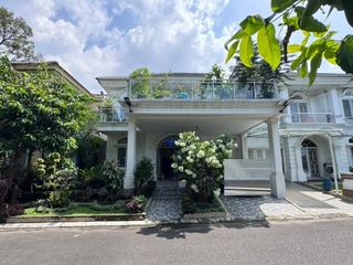 Dijual Rumah 2 lantai Furnished Gading Serpong view danau, bebas banjir dan dekat Akses Tol Jakarta Tangerang