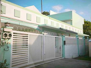 2 Floors Building 6 Units Apartment for Sale