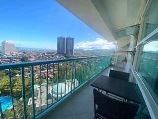 Resale Three Bedrooms Condo with Panoramic Views in Citylights Garden