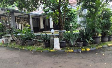 Rumah Bagus 2 Lantai Dalam Perumahan Area Bintaro