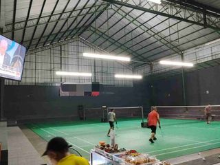 Dijual Ruang Usaha Bulu Tangkis Aktif di Kedungmundu Semarang