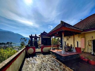 AMS-037.PEP 🏡 Jual Rumah View Danau Beratan – Tanah Luas 1.800 m² di Bedugul, Potensi Villa & Investasi!