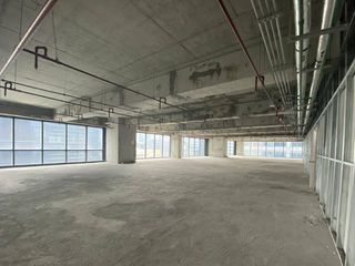 Office Space for Sale in Park Triangle Corporate Plaza BGC | 507 sqm | 4 Units | 8 Parking | Tenanted | ₱220M