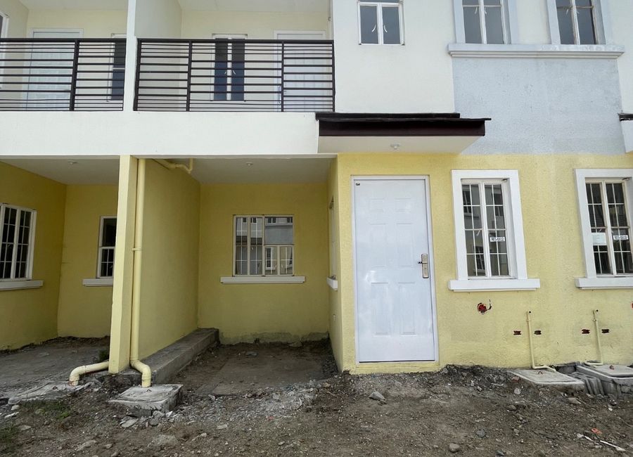 Redfern Phase 5 Thea Model Newly Turnover For Sale | Lamudi.com.ph