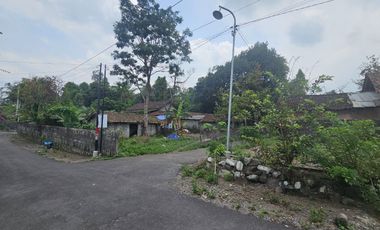 Tanah Pakem 5 Menit Kopi Klothok SHM Area Candibinangun