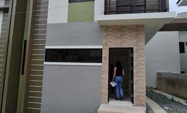 Minglanilla Highlands Duplex/ Fully furnished unit is up for Sale!!!