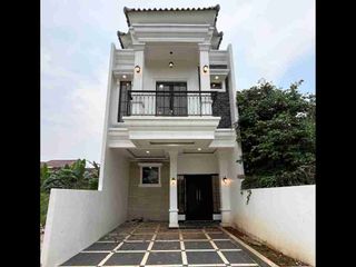 Rumah Kokoh Dinding Bata Merah Dekat Kawasan Grand Depok City