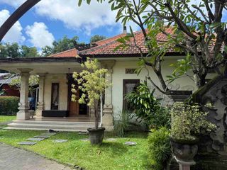 Rumah Halaman Luas Buluh Indah Gatot Subroto Barat Denpasar