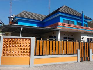 DISEWAKAN HOMESTAY BARAT PASAR GAMPING 15 MENIT KE MALIOBORO KAPISTAS 6-10 ORANG