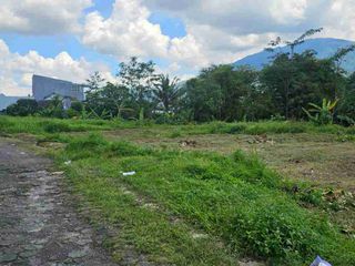 TANAH UNGARAN PINGGIR JALAN RAYA