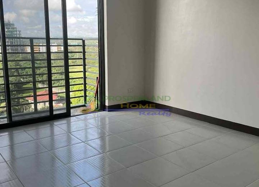 Grasslands Drive, Santo Domingo, Santa Rosa, Laguna image 3