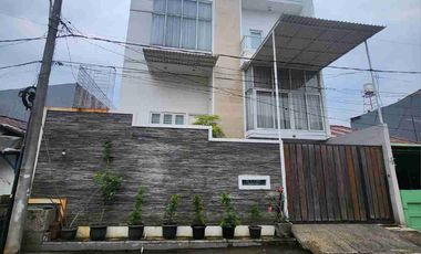 Dijual Rumah Aesthetic 3 Lantai Full Furnish