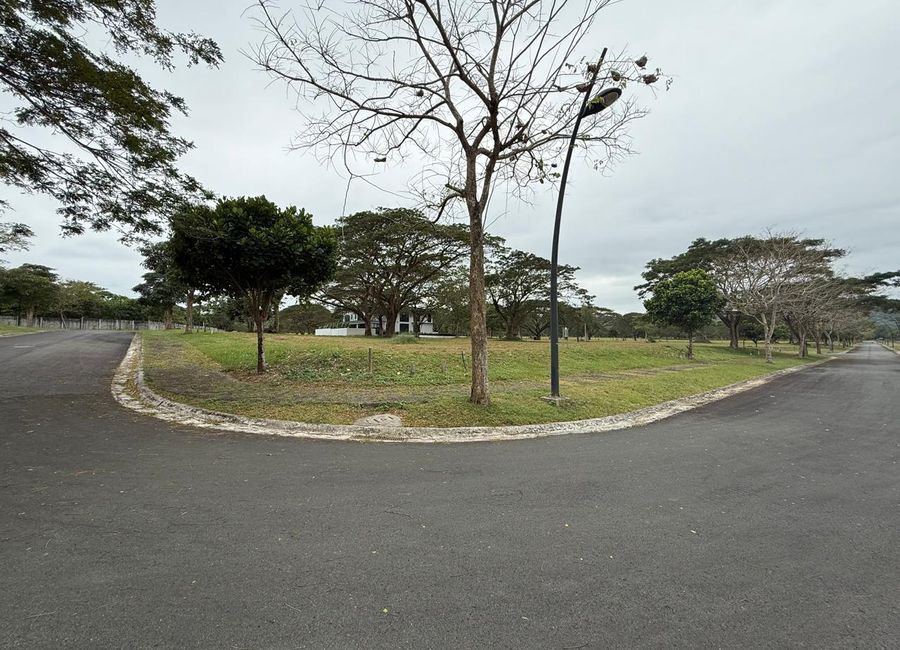 Nuvali Boulevard, Canlubang, Calamba, Laguna image 2