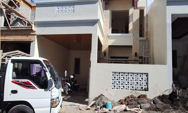 RUMAH BARU 2 LANTAI JL. SINGASARI PEGUYANGAN LUMINTANG DENPASAR BALI